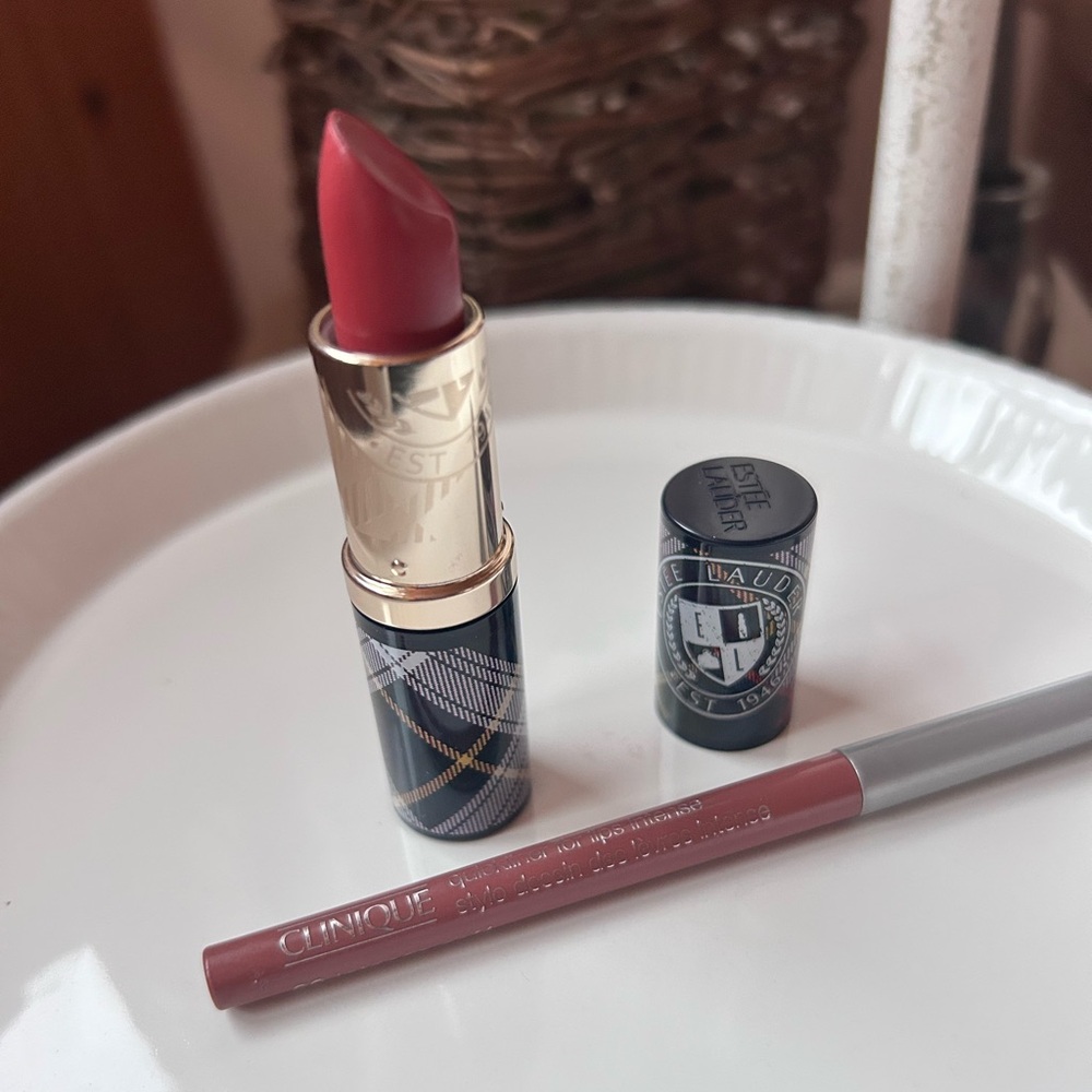 Estee Lauder Limited Edition Lipstick and Clinique Quickliner Lip Liner set NEW